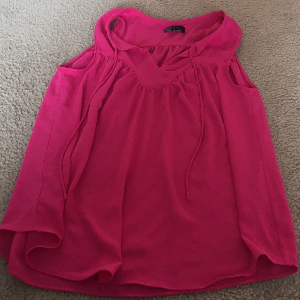 GAP tank top tie in front